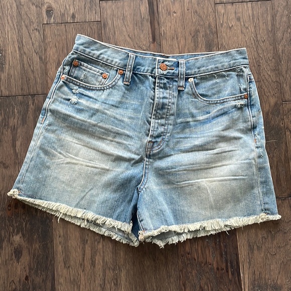 Madewell Pants - Madewell high waist cutoff jean shorts size 29